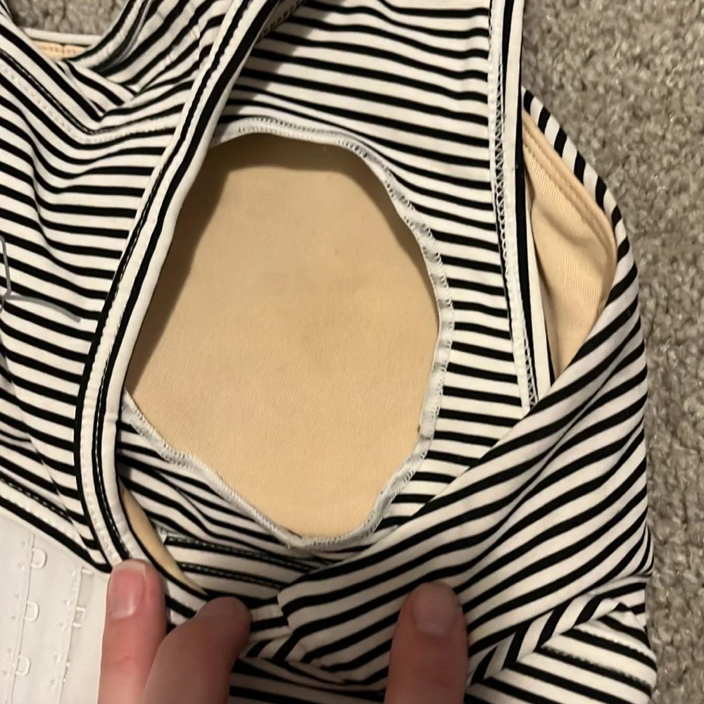 LAST CHANCE-Maven Thread Black and White Striped breastfeeding Sports Bra - Picture 5 of 6